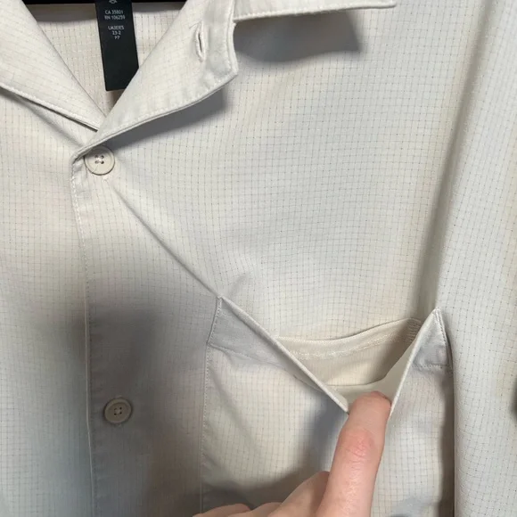 Lululemon Men’s Airing Easy Camp Collar Shirt - Picture 5 of 7